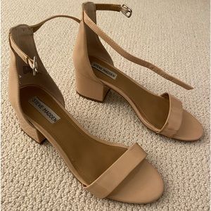 Steve Madden: nude Irenee Ankle Strap Heels